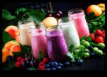 Su İçmeyi Karşı Konulamaz Hale Getiren Juicy Delights Meyve Smoothieleri